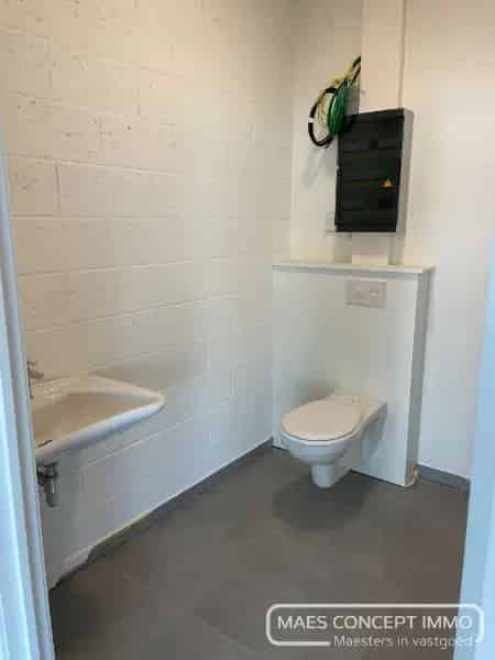 Handelspand te koop Zwevegem 125m2 Centrum