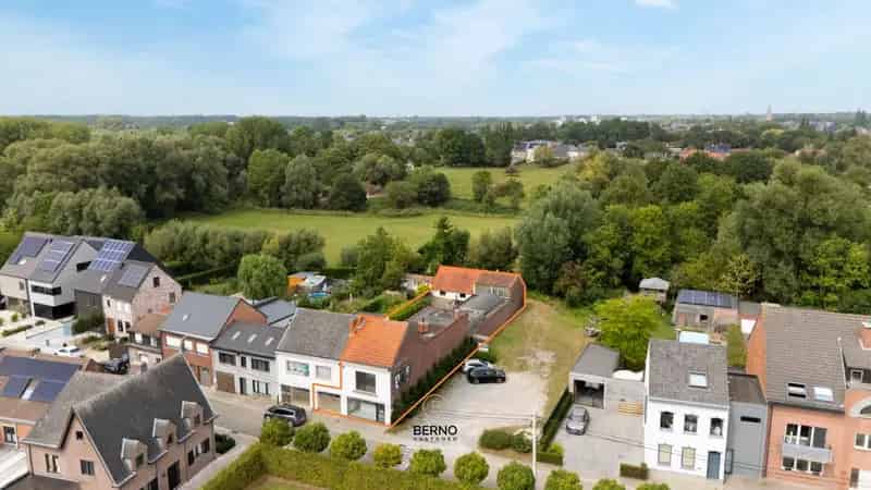 Veelzijdig pand met ruimte, rust en eindeloze mogelijkheden