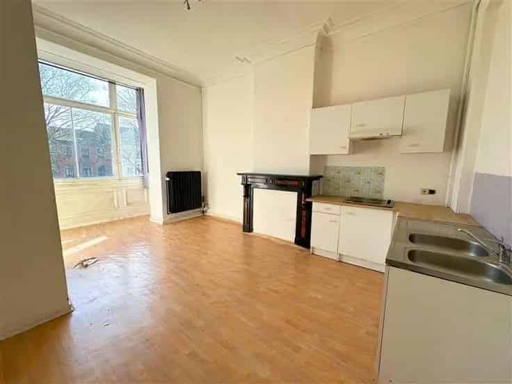 Herenhuis te renoveren 310m² Doornik