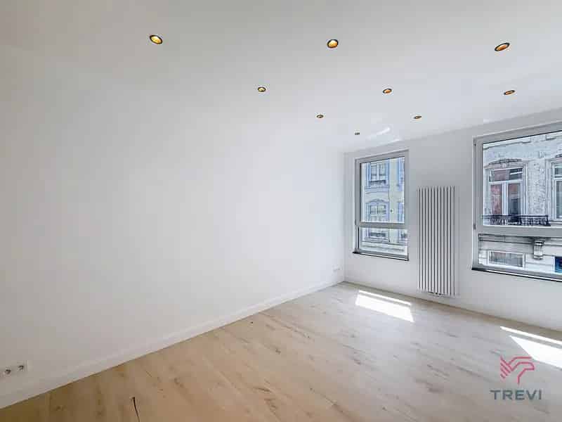 Gerenoveerde Studio te Koop Ixelles Flagey