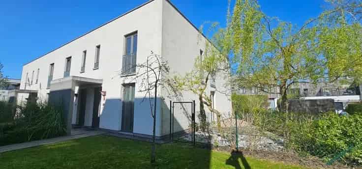 Uccle - Moderne Villa 3 slaapkamers - Tuin - Garage