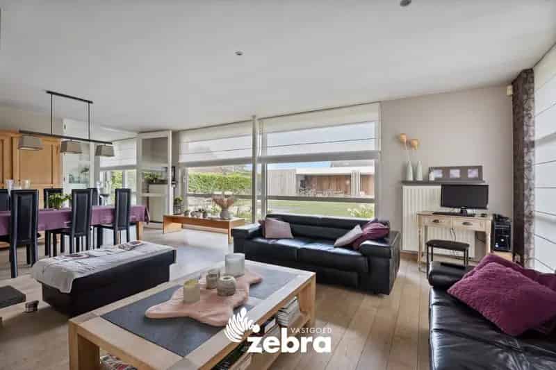 Instapklare Villa met EPC-B Poolhouse Oostrozebeke