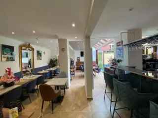 Handelspand te Huur Gent Centrum 80 Plaatsen Terras