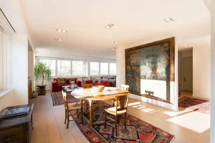 Penthouse te koop appartement UCCLE met groene omgeving en terras