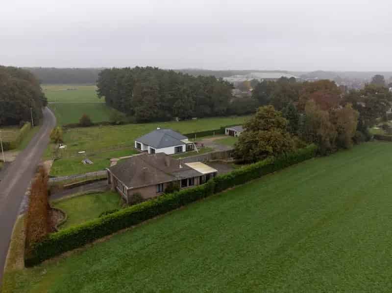 Ruime Gelijkvloerse Woning nabij Sentower Park