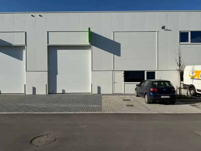 Magazijn te Huur Evergem 216m² Heermeers