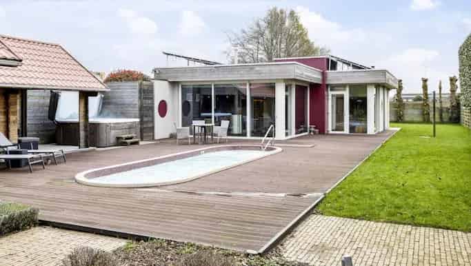 Handelspand met Woonst te Koop in Zwevezele