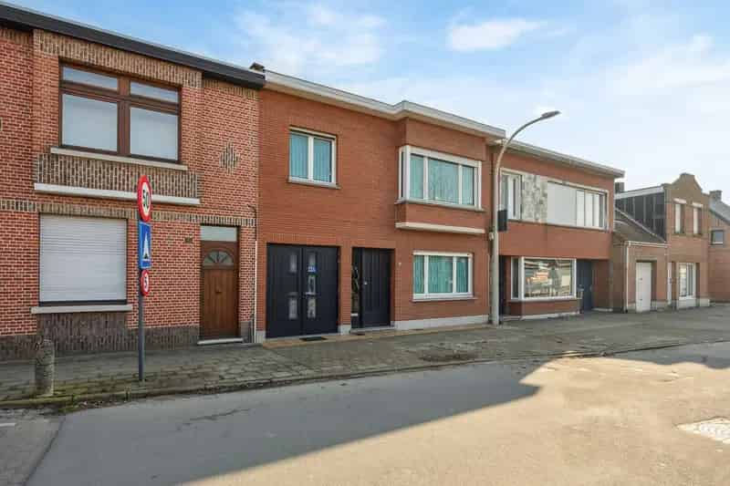 Ruime woning met renovatiepotentieel Putte-Kapellen