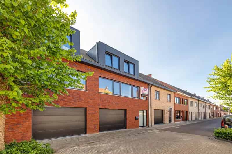 Huis te huur 4 slaapkamers garage Zuidwest tuin 2022