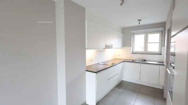 Appartement te huur Roeselare 2 slaapkamers terras