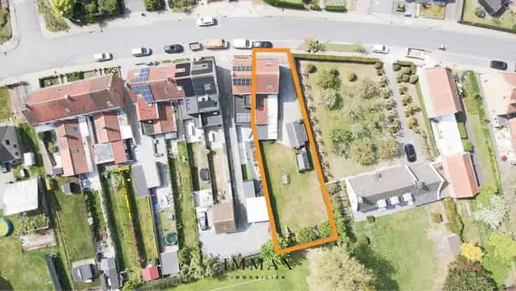 Huis Te Koop Sint-Andries: Te renoveren woning met tuin en garage