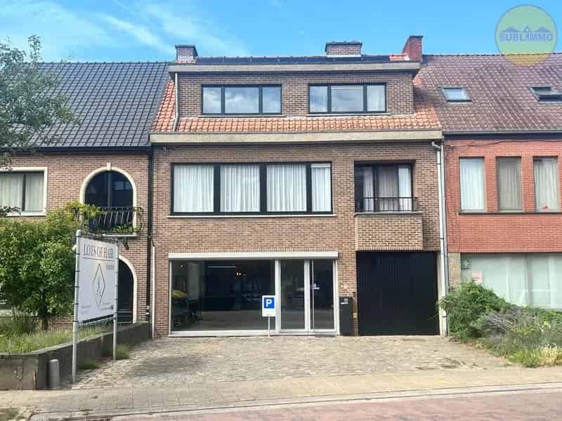 Huis te koop Geel: Instapklare woning met handelspand
