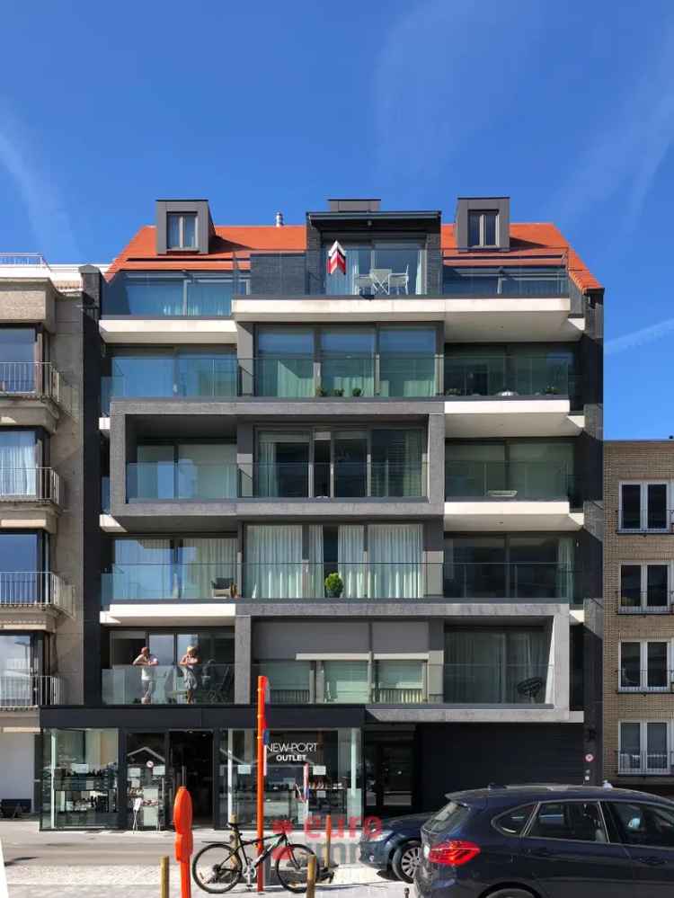 Huur parkeerplaats Residentie Lectus III met metalen kantelpoort