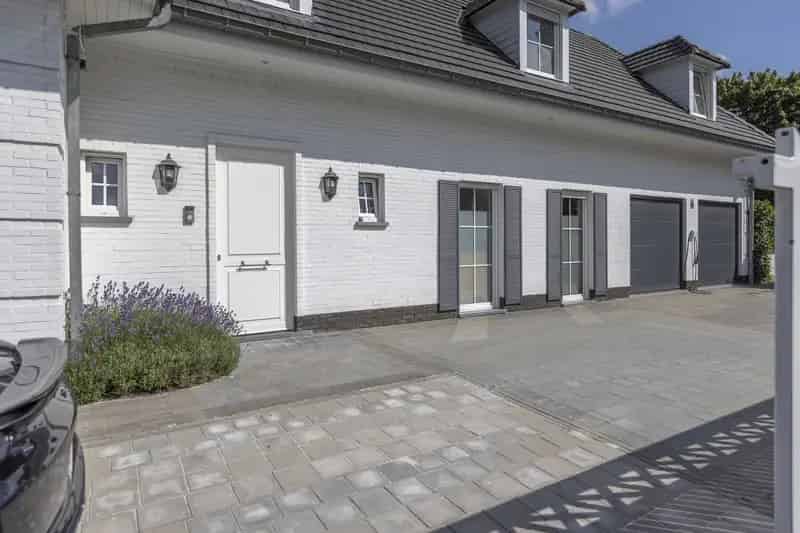Exclusieve Villa te Koop in Wemmel met Zwembad