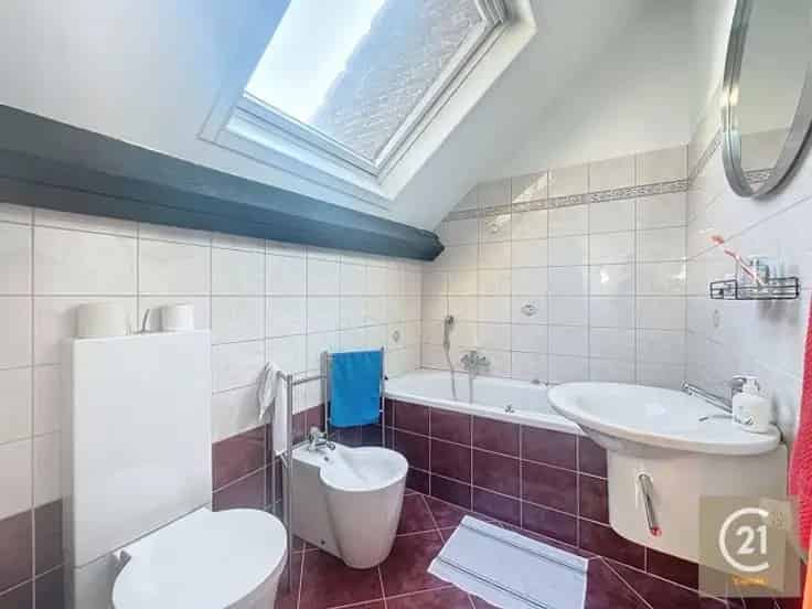 Studio Te Koop Brussel Europese Wijk - Luxueus gerenoveerd