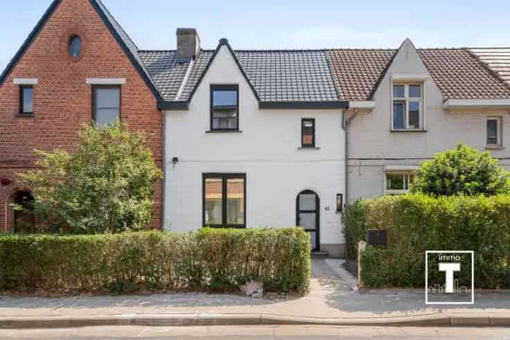 Gerenoveerde woning 3 slaapkamers nabij scholen