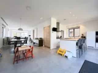 Villa te huur Wezembeek-Oppem 200m2 4 slaapkamers tuin