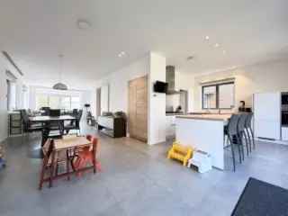 Villa te huur Wezembeek-Oppem 200m2 4 slaapkamers tuin