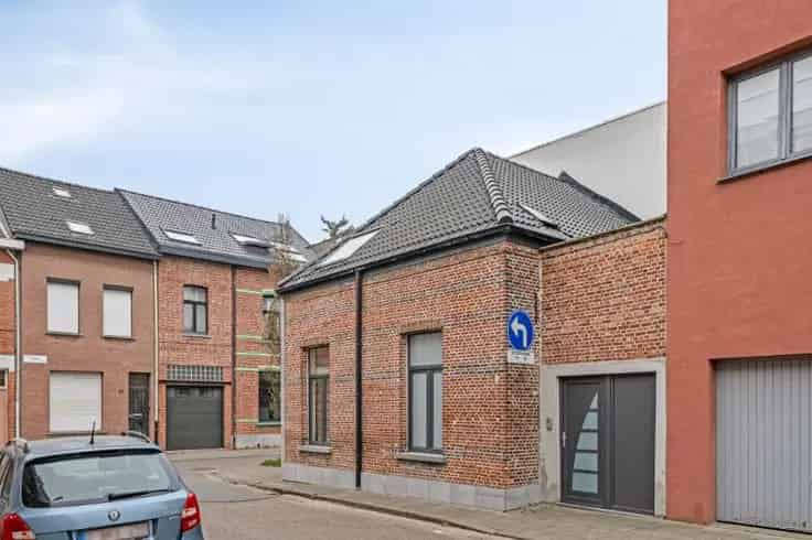 Huis Te Koop Hoboken: Instapklare Hoekwoning 3 Slaapkamers