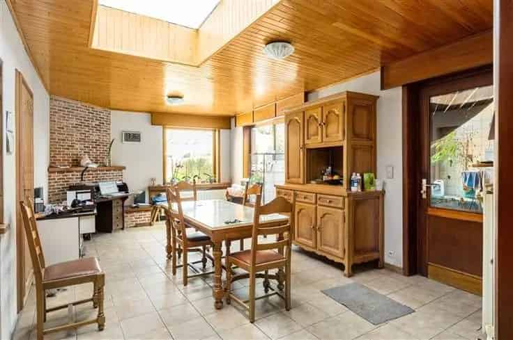 Ruime 5 Slaapkamerwoning te Koop in Walem