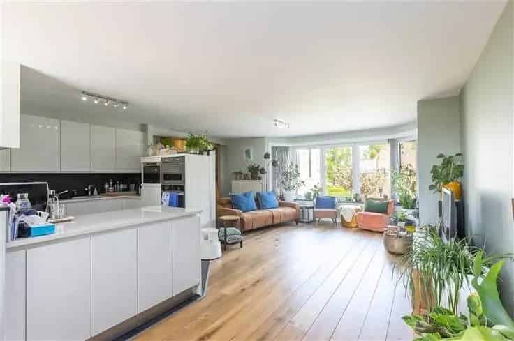 Ruime Instapklare Woning Te Koop Nabij Middelkerke