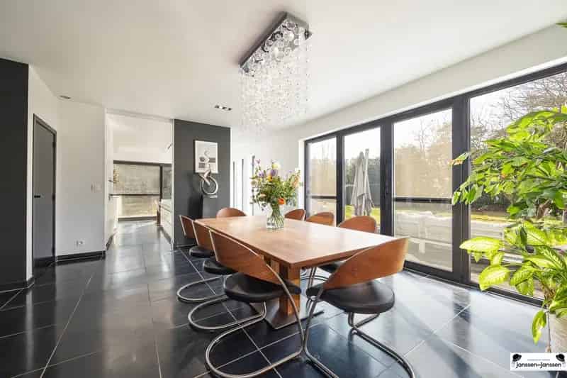 Luxe Villa te Huur  Energiezuinig Biozwembad 4 slaapkamers