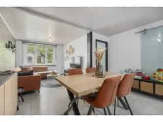 Huis te koop Schellebelle - Instapklare woning nabij het dorp