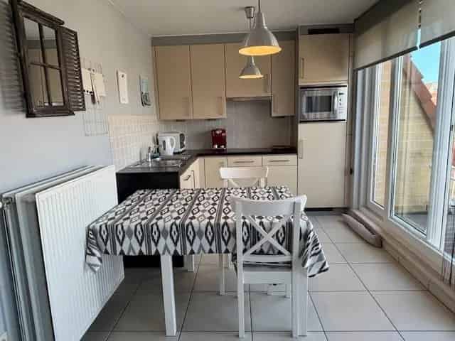 Gemeubeld Duplexappartement te Huur met Terras