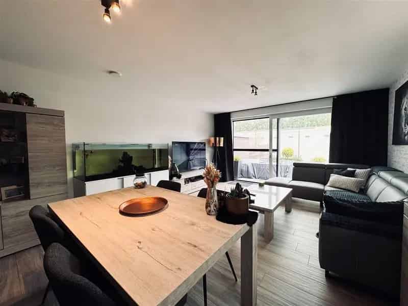 Luxueus Gelijkvloers Appartement te Koop Nabij Centrum