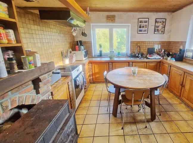 Dorpshuis te renoveren Ferrières