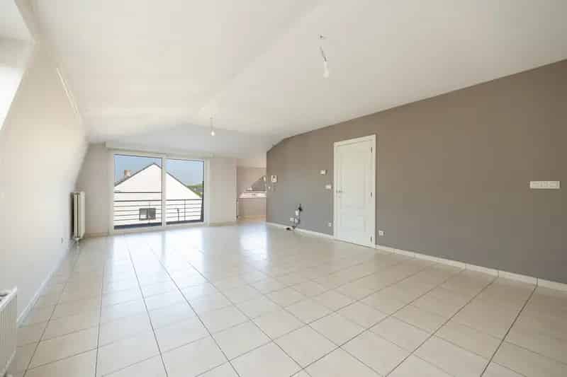Appartement te koop 2 slaapkamers, terras, staanplaats