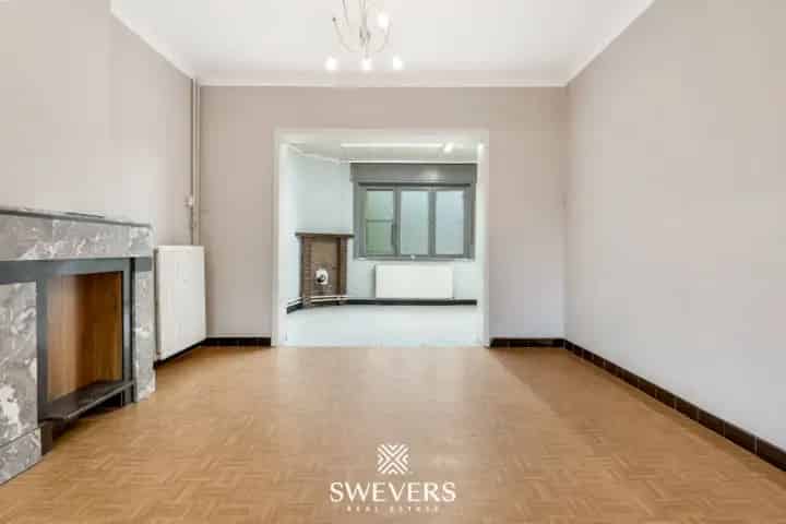 Charmante Halfopen Woning Borgloon Tuin 143m² 4 are
