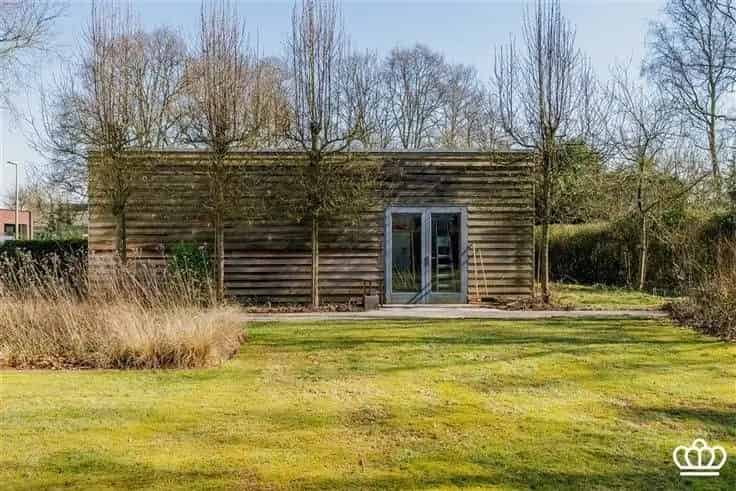 Moderne woning te koop 3 slaapkamers grote garage tuin