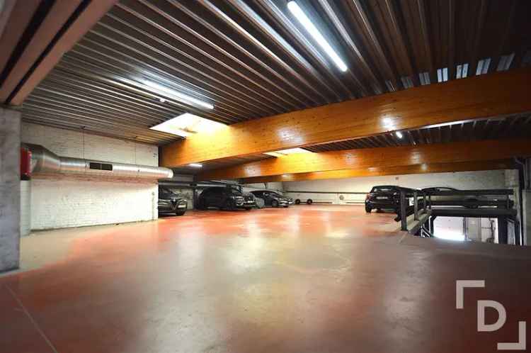 Afgesloten Parkeerplaats Te Huur Ieper Centrum