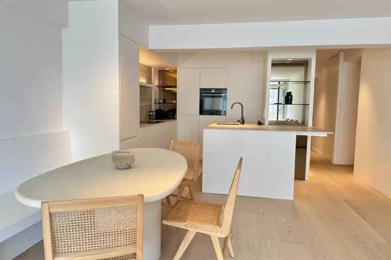 Appartement te Koop Knokke-Duinbergen Zeezicht Gerenoveerd