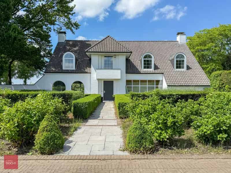 Luxe Villa te Koop met Leiezicht