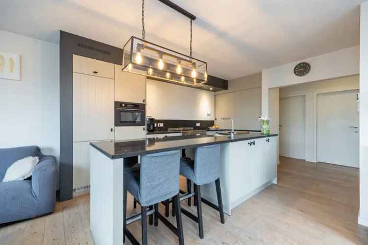 Appartement te koop: Duplex 2 slaapkamers, terras, tuin, garage