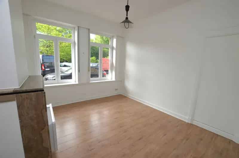 Appartement te koop Oostende: Instapklaar appartement nabij zee