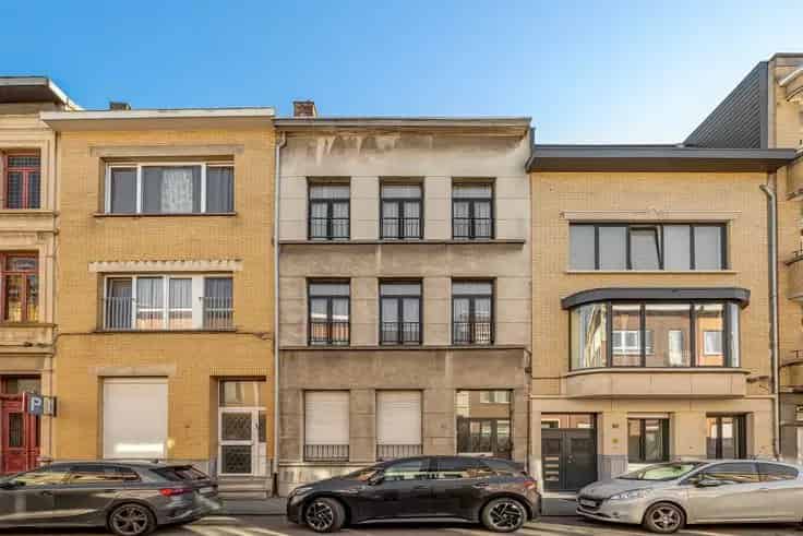 Herenhuis Te Koop Borgerhout 320m2 7 slaapkamers
