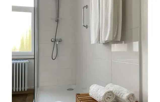 Huur 1 slaapkamer appartement van 85 m² in Brussels