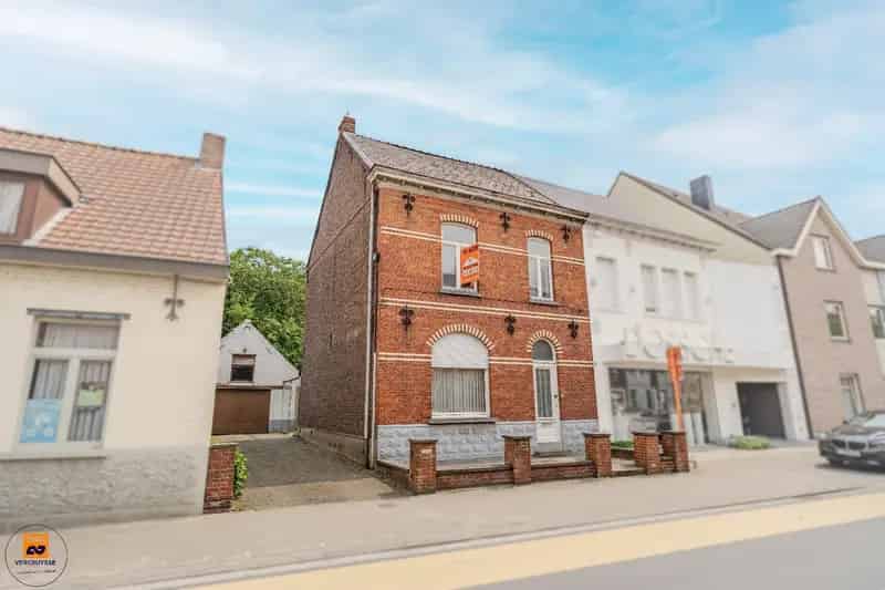 Huis te Huur Evergem: Te renoveren woning met 3 slaapkamers