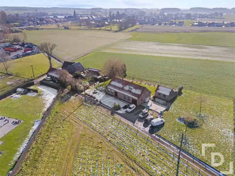 Landelijke woning te koop in Houthulst 5 slaapkamers grote tuin