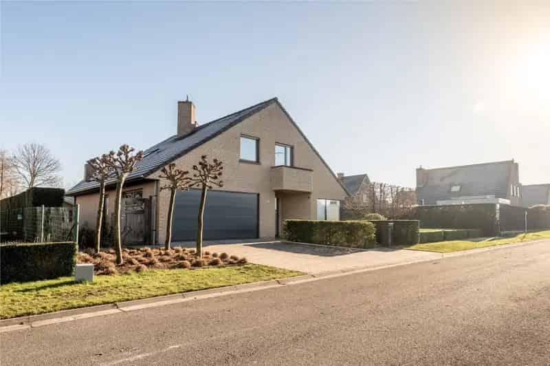 Huis te huur Kuurne: 4 slaapkamers, garage, zonnige tuin