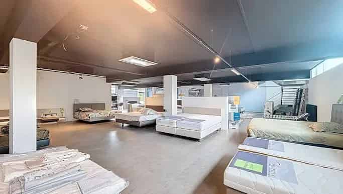 Handelspand te huur Ieper 617m²