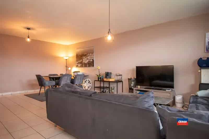 Appartement te koop Hoboken 2 slaapkamers groot terras