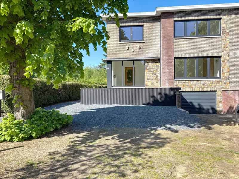 Gezinswoning Ruime Tuin Moderne Keuken