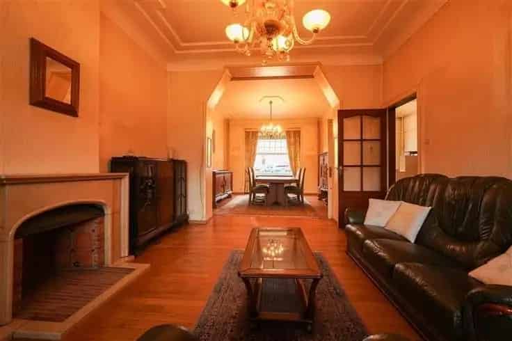 Huis Te Koop Beez 5 slaapkamers te renoveren