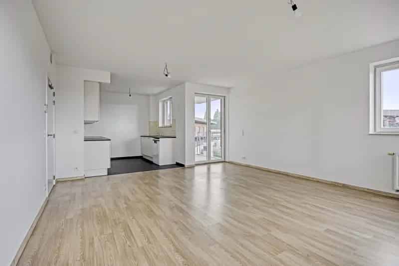 Appartement Brussel: Energiezuinig met Uitzicht en Terras