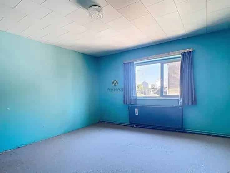 Huis Te Koop Beez 4 Slaapkamers Te Renoveren