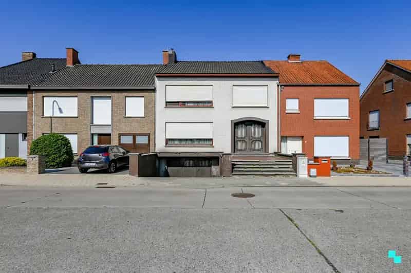 Huis te koop in Emelgem 267m2 3 slaapkamers tuin garage